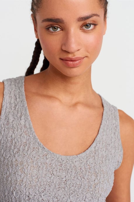 Texturierte Spitzen-Peplum-Bluse - Image 3