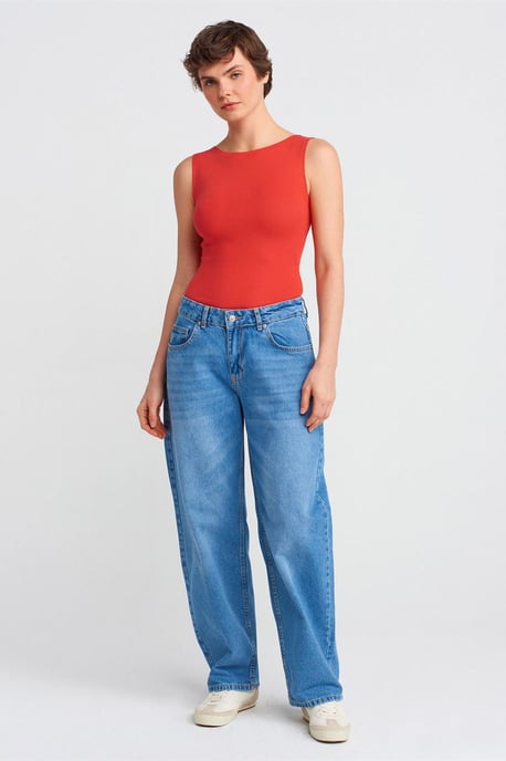 Ärmellose Slim-Fit Boot-Cut Bluse - Image 3