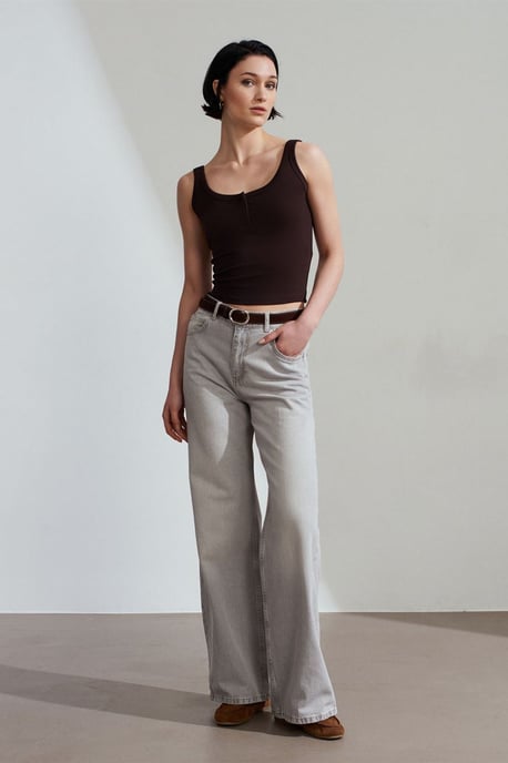 Rippstrick-Crop-Cami-Bluse - Image 4