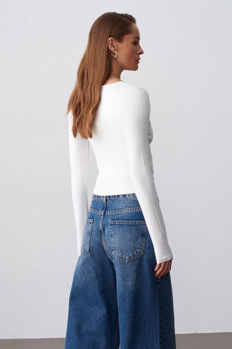 Damen Crop-Wrap-Bluse mit Bindeband - Image 2