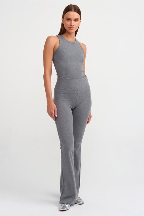 Gerippte Halsbandfreie ärmellose Bluse - Image 4