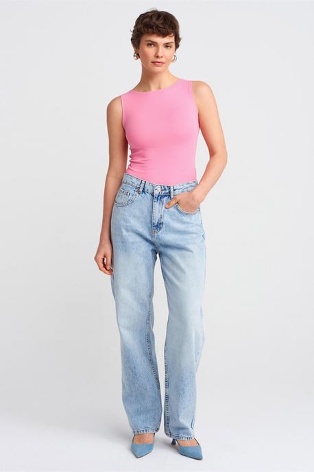 Ärmellose Slim-Fit Boot-Hals-Bluse - Image 3