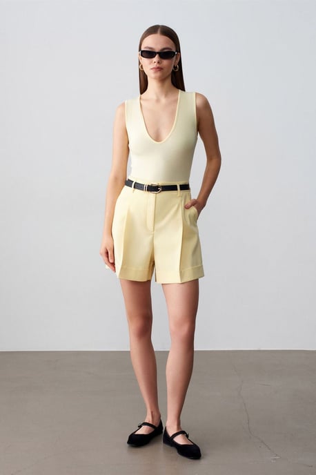 Ärmelloser Slim-Fit U-Ausschnitt Bodysuit - Image 4