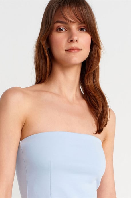 Trägerlose Slim-Fit Bandeau-Bluse - Image 3