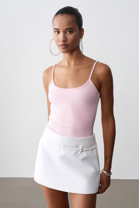 Schlanke Passform ärmellose Cami-Bluse - Image 1