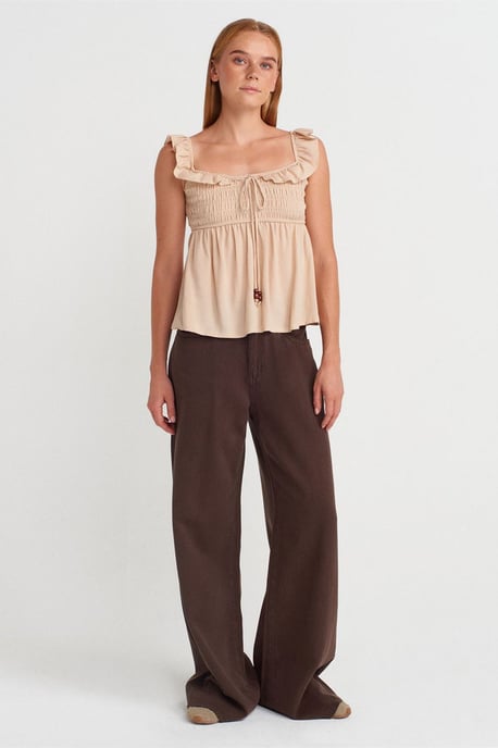 Ärmellose Bluse mit quadratischem Ausschnitt und Bindeband vorne - Image 4