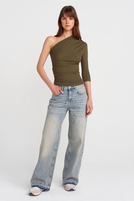 Schulterfreies Cut-out Slim-Fit Bluse - Image 4