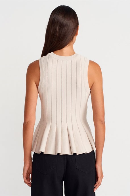 Rippenshirt Ärmellos mit Rüsche - Image 2