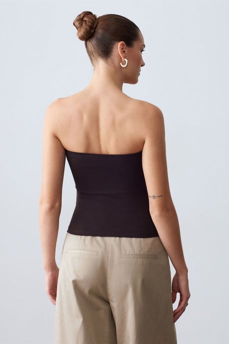 Trägerlose Slim-Fit-Jersey-Bluse mit Bindegürtel - Image 2