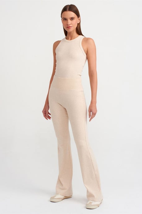 Gerippte Halsbandfreie ärmellose Bluse - Image 3