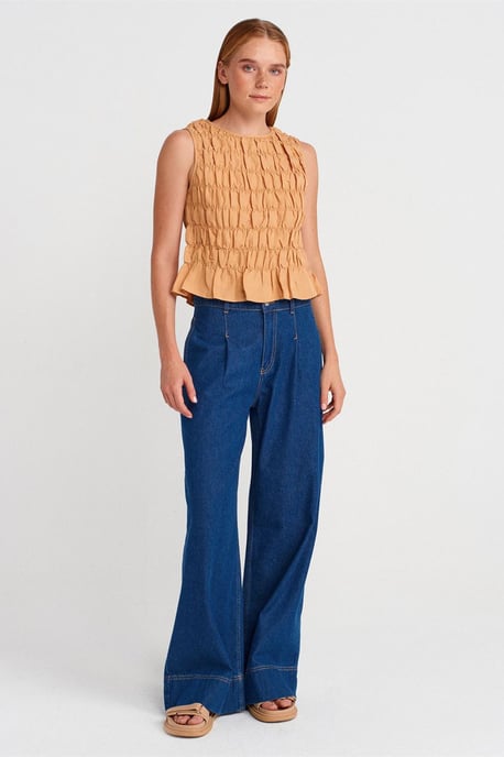 Damen Crop-Bluse mit Rundhalsausschnitt und Knöpfen - Image 4