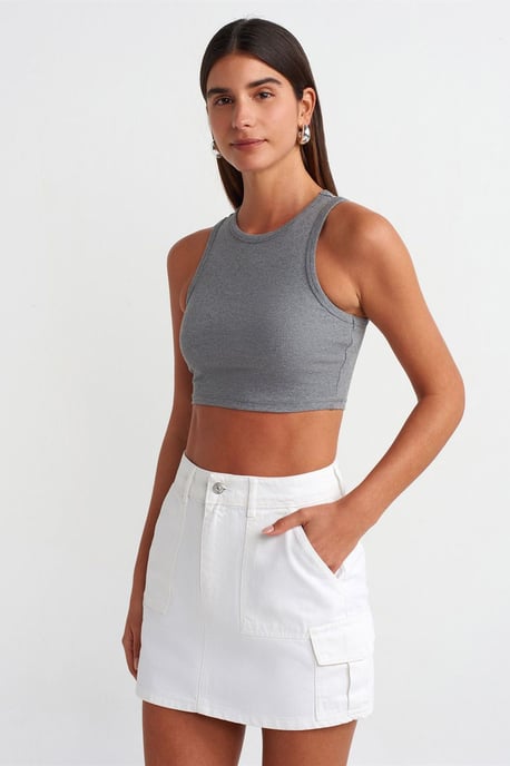 Damen geripptes ärmelloses Crop Top - Image 1