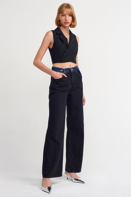 Damen Taillierte Crepe-Crop-Bluse mit Bindeband vorne - Image 4