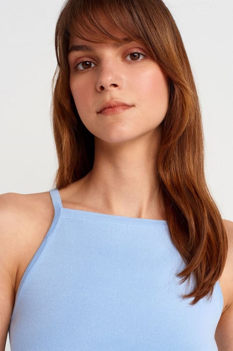 Slim Fit Halter-Strickbluse mit Schleifendetail - Image 3