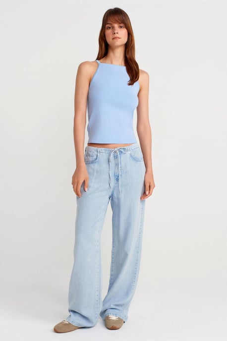 Slim Fit Halter-Strickbluse mit Schleifendetail - Image 4
