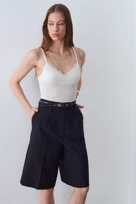 Spitzen-V-Ausschnitt ärmellose Cami-Bluse - Image 4