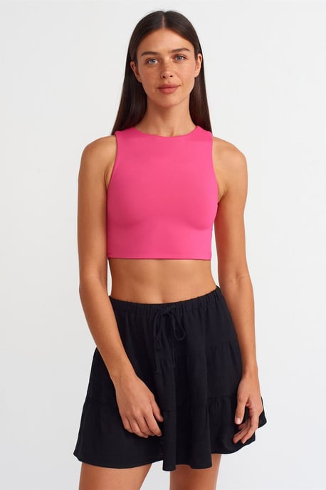 Eng anliegendes Crop-Top - Image 1