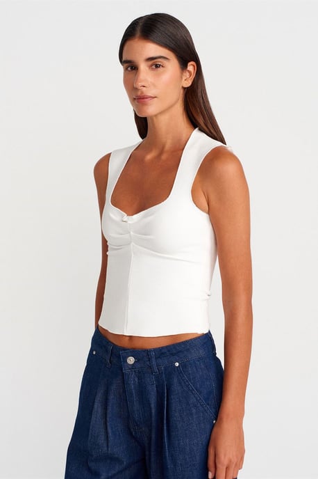 Figurbetontes ärmelloses Crop-Top mit quadratischem Ausschnitt - Image 3