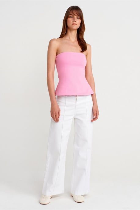 Halsferne Slim-fit Bandeau-Bluse - Image 4