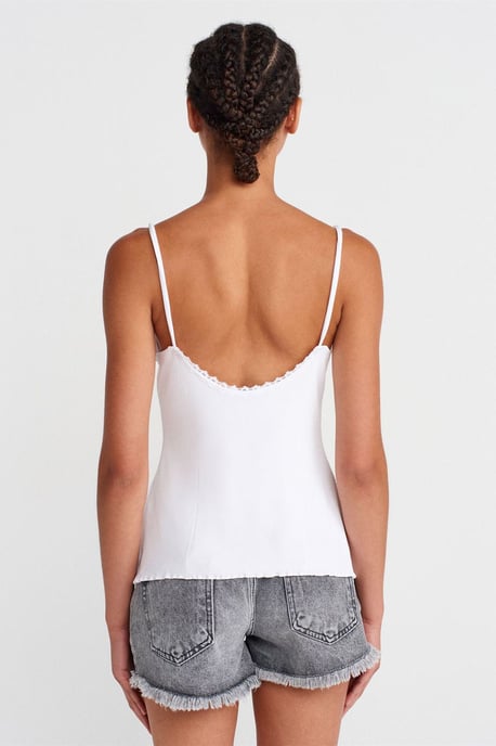 Spitzen ärmellose Slim-Fit Cami-Bluse - Image 2