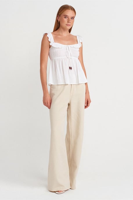 Ärmellose Bluse mit quadratischem Ausschnitt und Bindeband vorne - Image 4