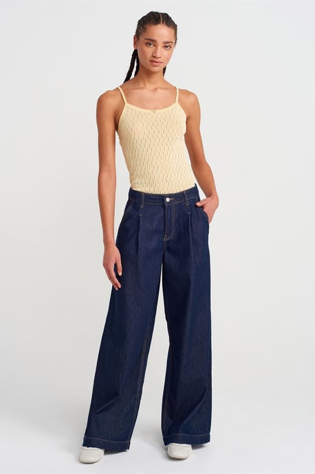 Texturierte Kurz-Cami-Bluse mit Schleifen-Detail - Image 4