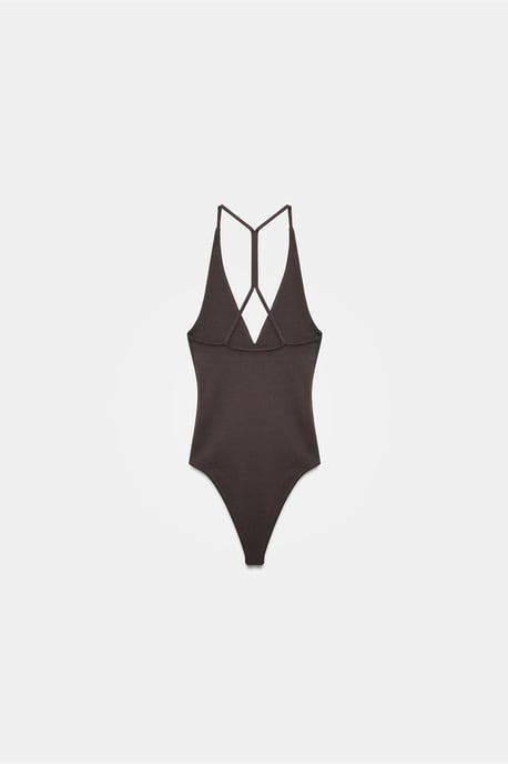 Schmal geschnittenes Cut-Out Halter-Body - Image 6