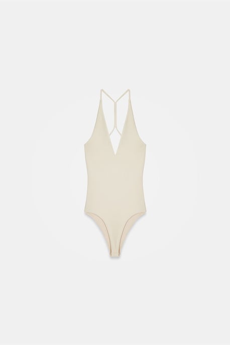 Schmal geschnittenes Cut-Out Halter-Body - Image 5