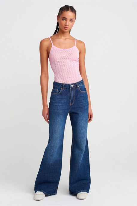 Strukturierte Crop-Top-Bluse mit Schleifendetail - Image 4