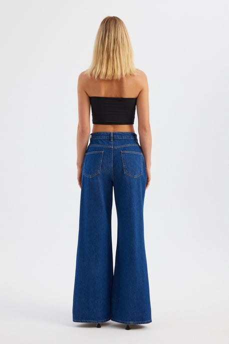 Hochtaillierte gerade Jeans - Image 4