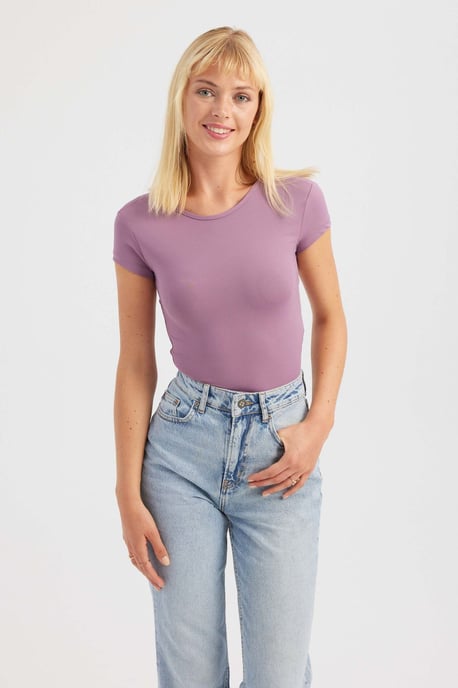 Rundhals Kreuzrücken Kurzarm Crop Top - Image 4