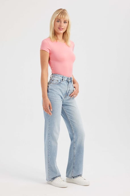 Rundhals Rückenkreuz Kurzarm Cropped Top - Image 3