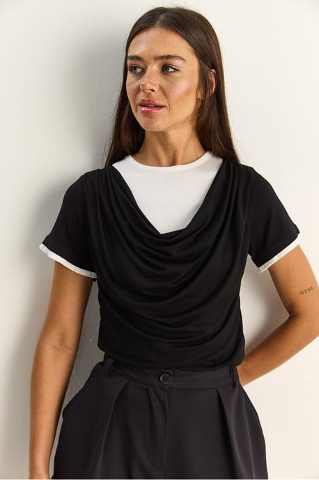 Damen T-Shirt mit Kaderaschnitt und kurzen Ärmeln - Image 3