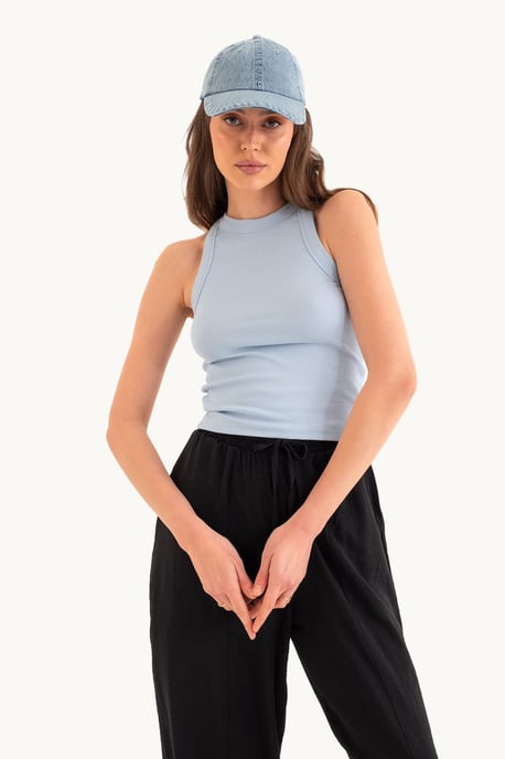 Halter-Neck Basic Tanktop - Image 3