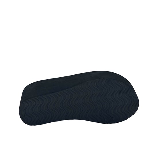 Bench Vacay Women's Black Flip Flops - Image 5