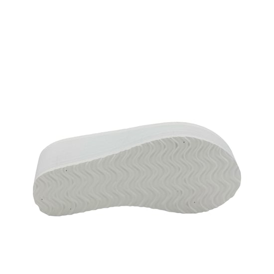 Bench Vacay Women's White Flip Flops - Image 5
