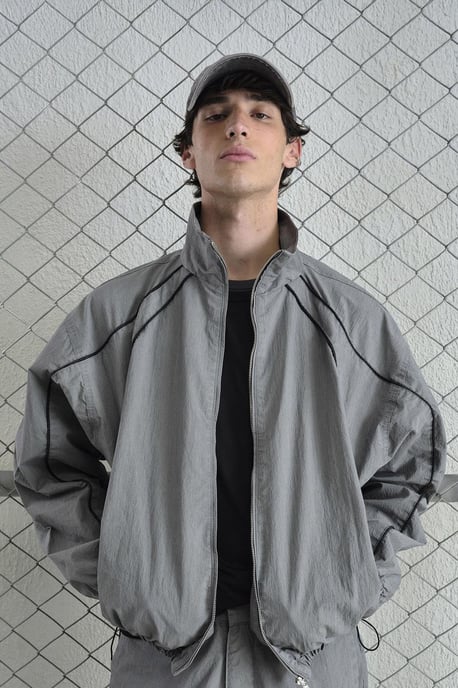 Kontrastbindungs-Detailjacke - Image 1