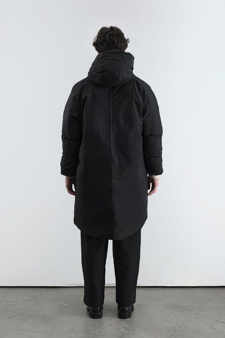 Dick gefütterter Daunenmantel mit Kapuze und Tasche - Image 3