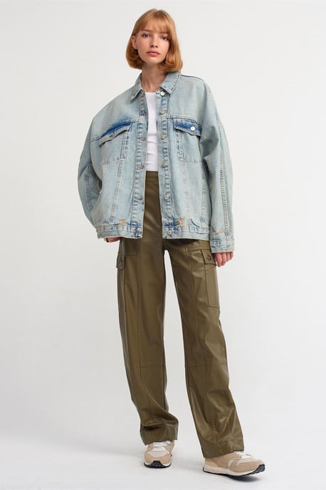 Oversized Denim Buttonjacke - Image 3