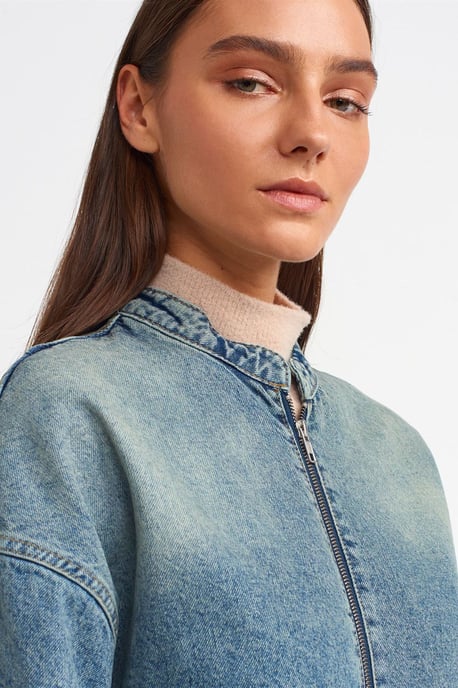Übergroße Lange Jeans-Pufferjacke - Image 4