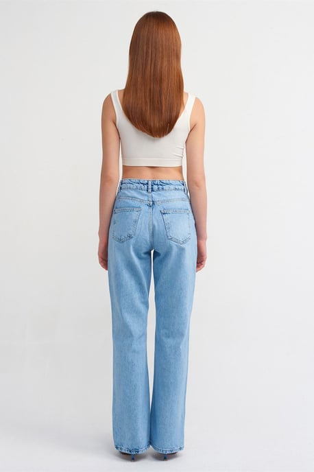 Low-Waist Flare Jeans - Image 2