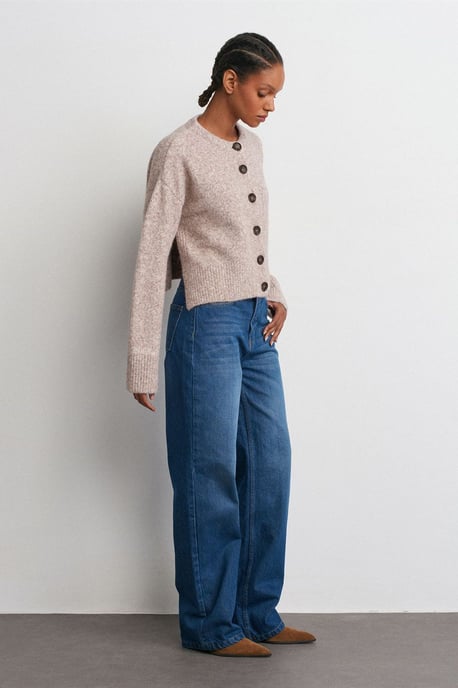 Hüfthose mit ausgestelltem Bein aus Denim - Image 3