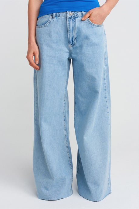 Damen High-Waist Weite Baumwoll-Jeans - Image 4