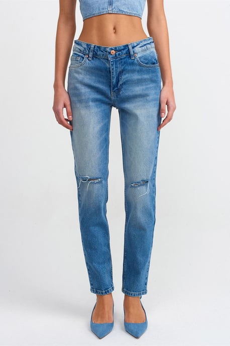 Niedrig geschnittene Gerade Jeans - Image 3