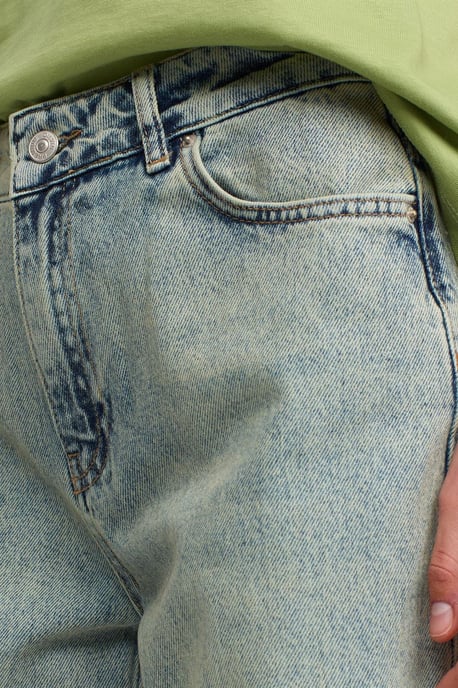 Niedrig geschnittene gerade Baumwolljeans - Image 4