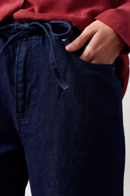 Damen Mid-Waist Straight-Leg Jeans - Image 5
