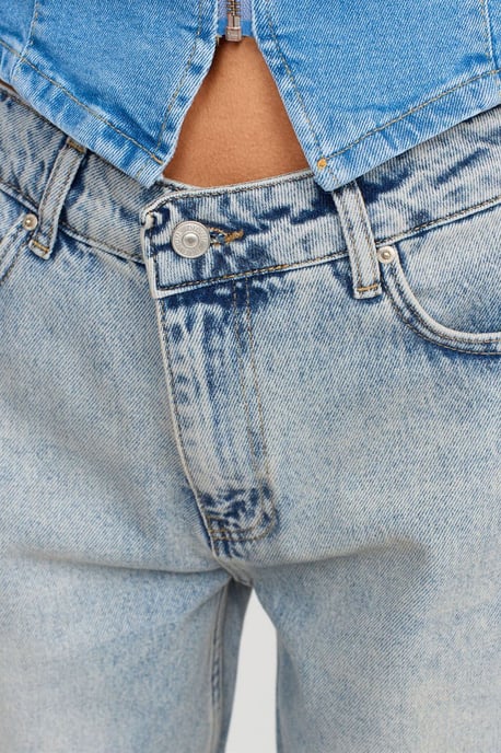 Damen Low-Waist Straight Leg Jeans - Image 4