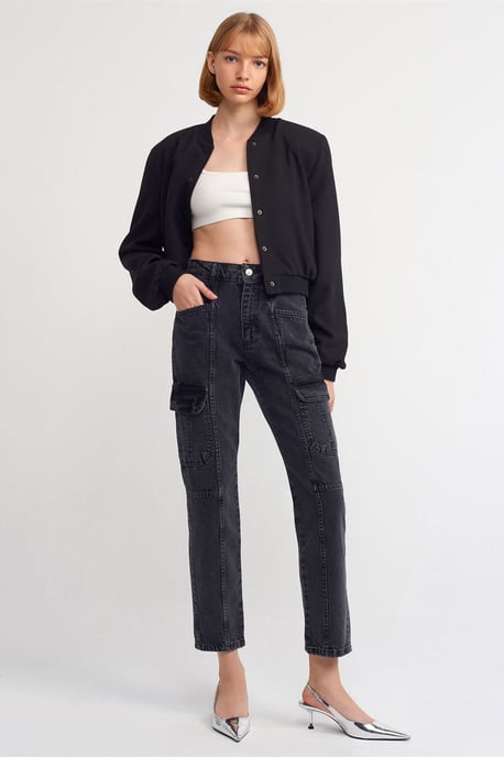 Hochtaillierte Cargo-Jeans mit geradem Bein - Image 1