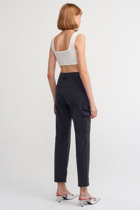Hochtaillierte Cargo-Jeans mit geradem Bein - Image 2