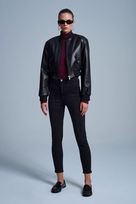 Hochtaillierte Skinny Jeans - Image 5